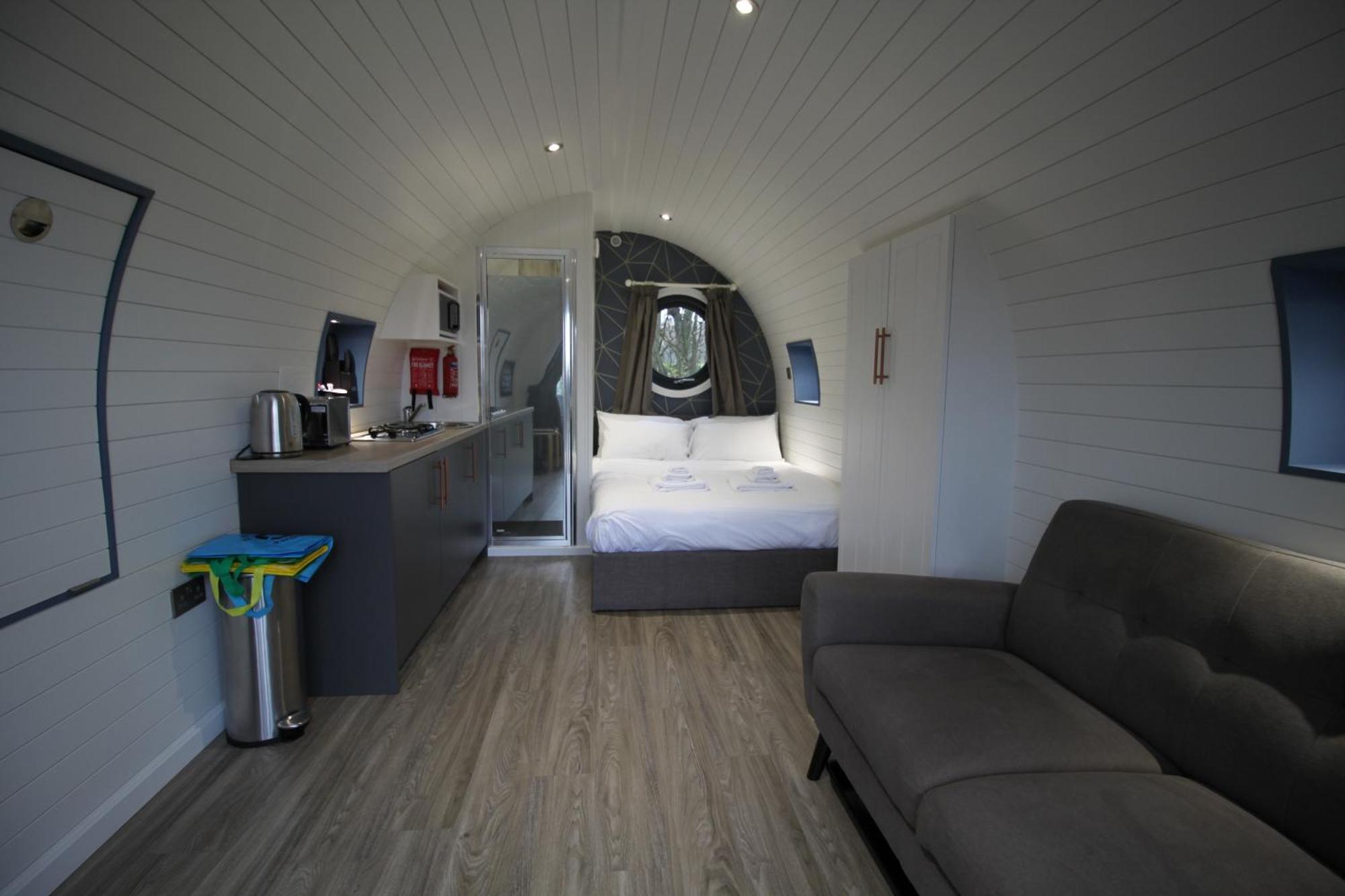 High Oaks Grange - Glamping Hotel Pickering Szoba fotó