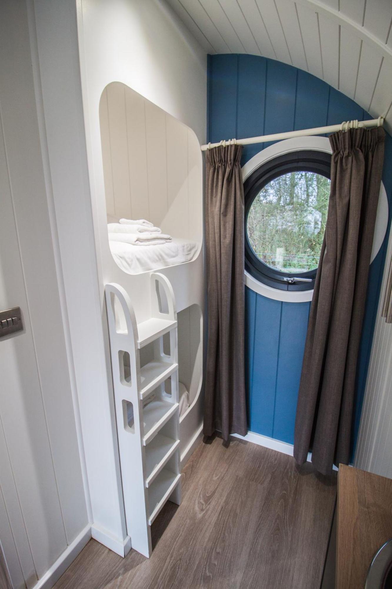 High Oaks Grange - Glamping Hotel Pickering Szoba fotó